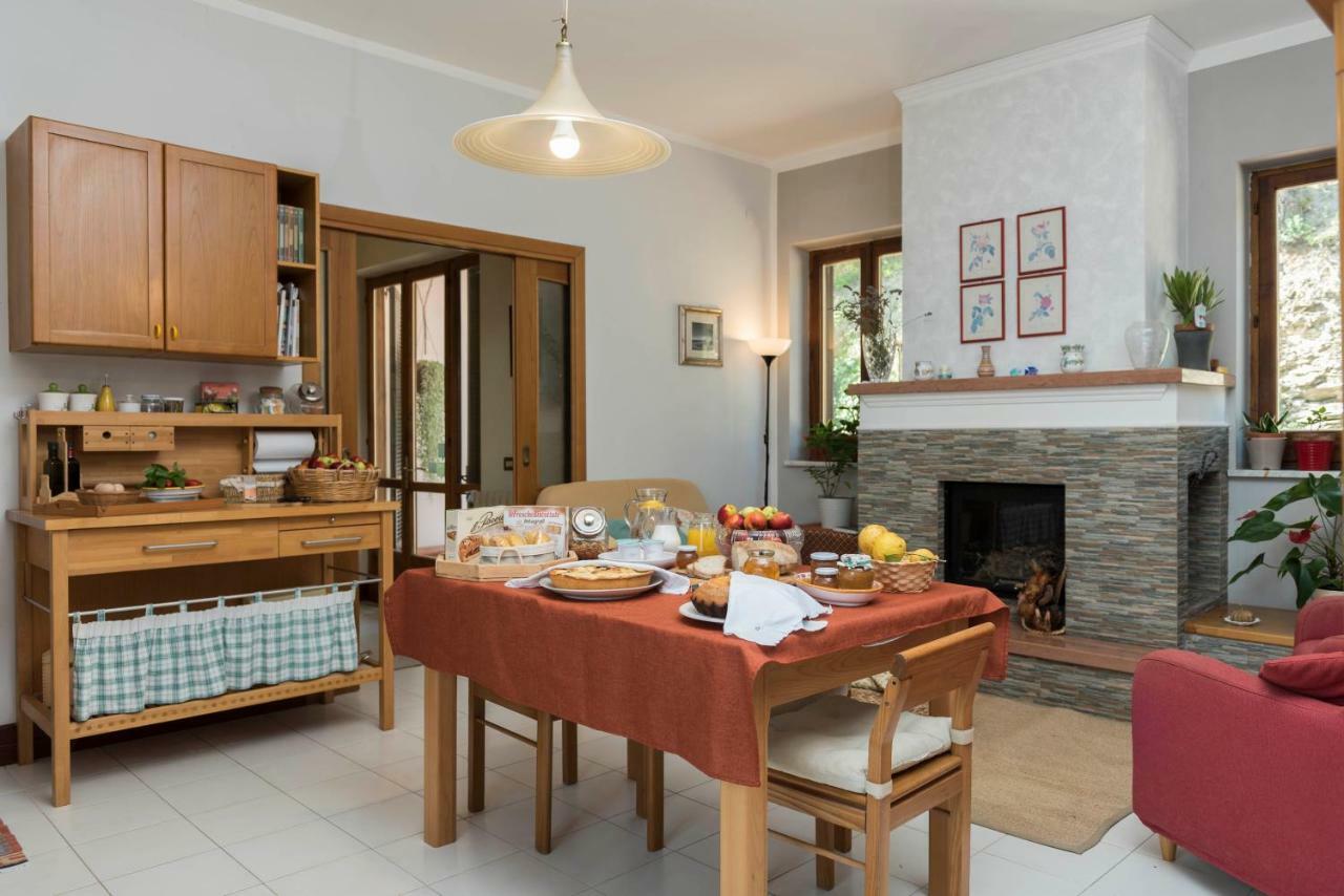 B&B Albachiara Casa Di Campagna Ogliastro Cilento Exterior foto